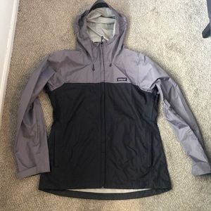 PATAGONIA hooded rain jacket